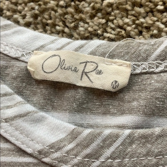 Top - Picture 2 of 3